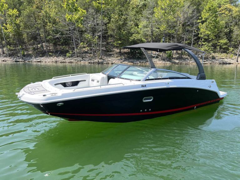 Four Winns Hughes Marine